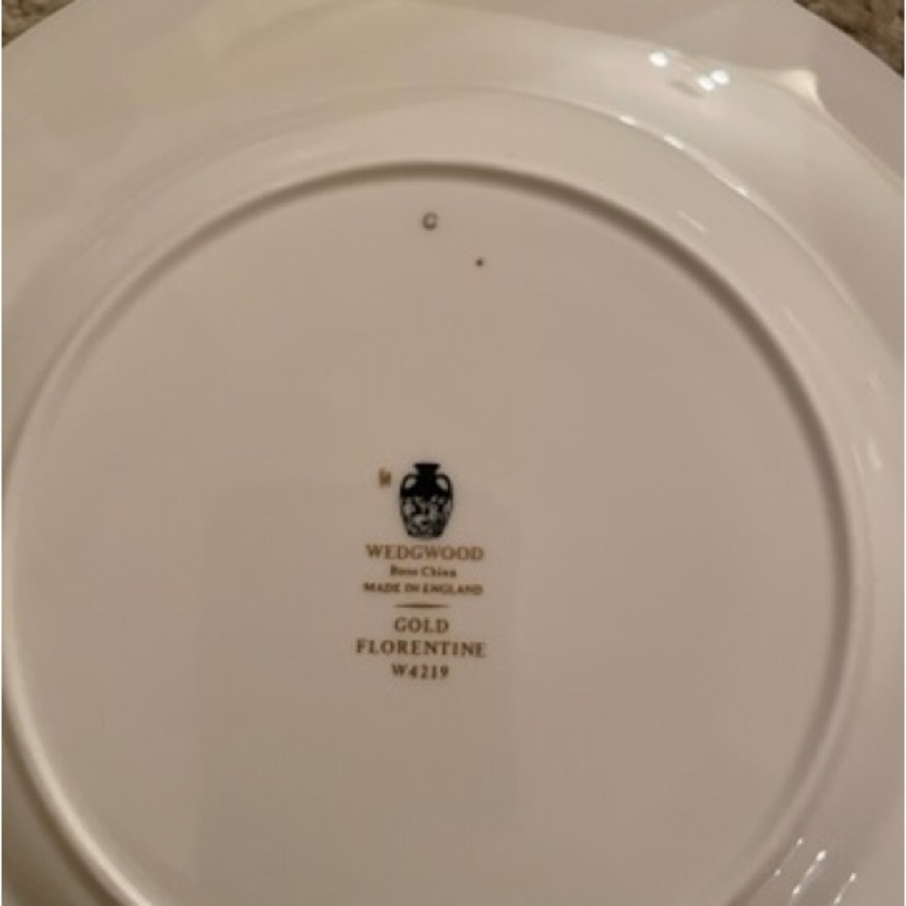 Wedgwood Gold Florentine 8” Salad Plates. - Picture 2 of 3